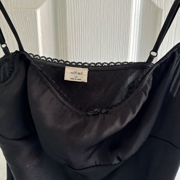 WILFRED black silk babydoll top. Lace trim and small rose detailing. Size xs. - Picture 2 of 2